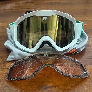 SPY White Goggles with Gold and Brown Lenses